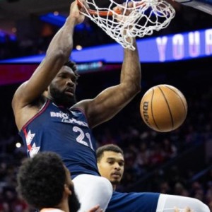 皇冠体育平台-现役第四位70分先生！恩比德创造历史最快70分纪录